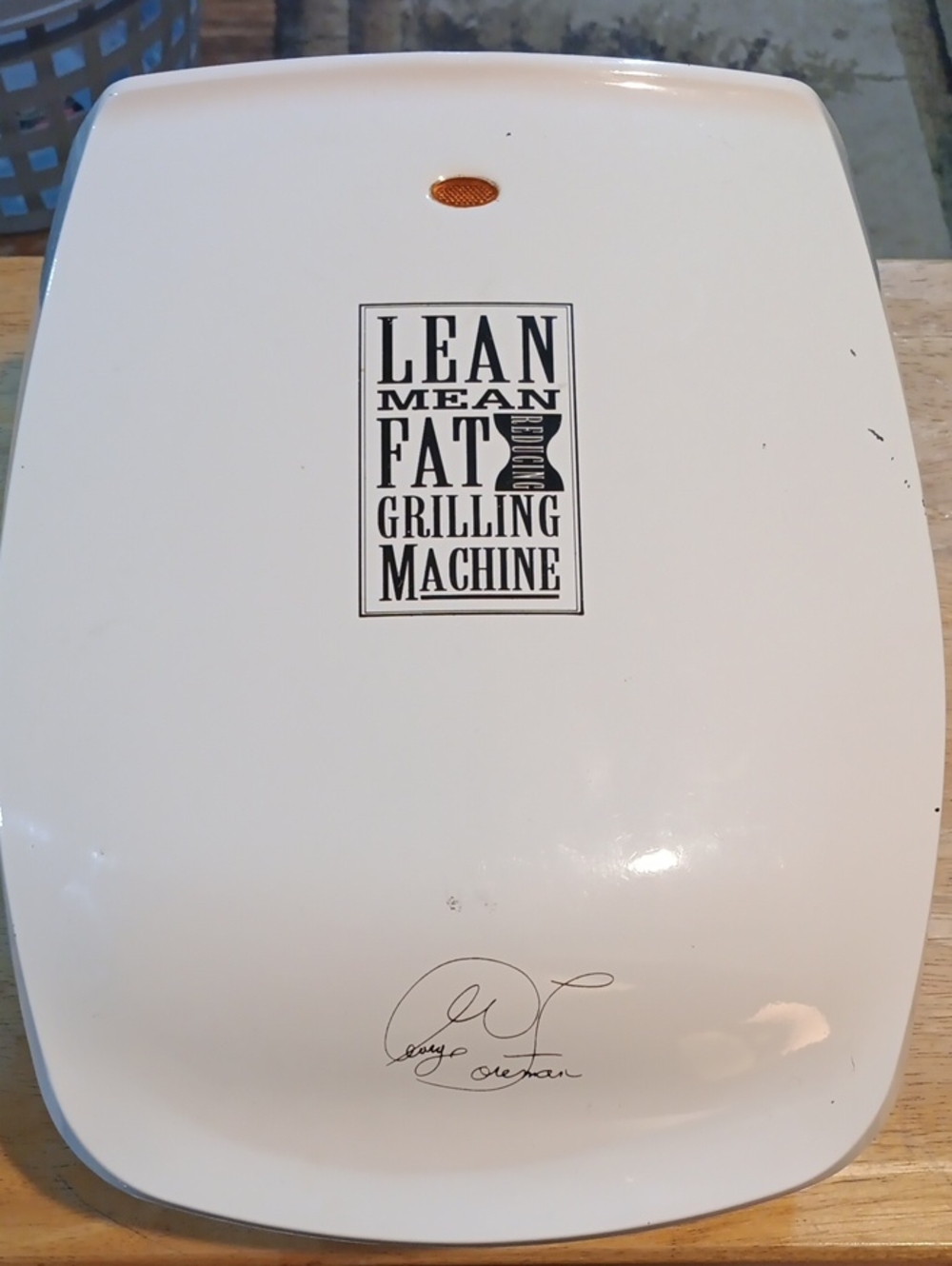 George Foremans Lean Mean Fat Reducing Grilling Machine